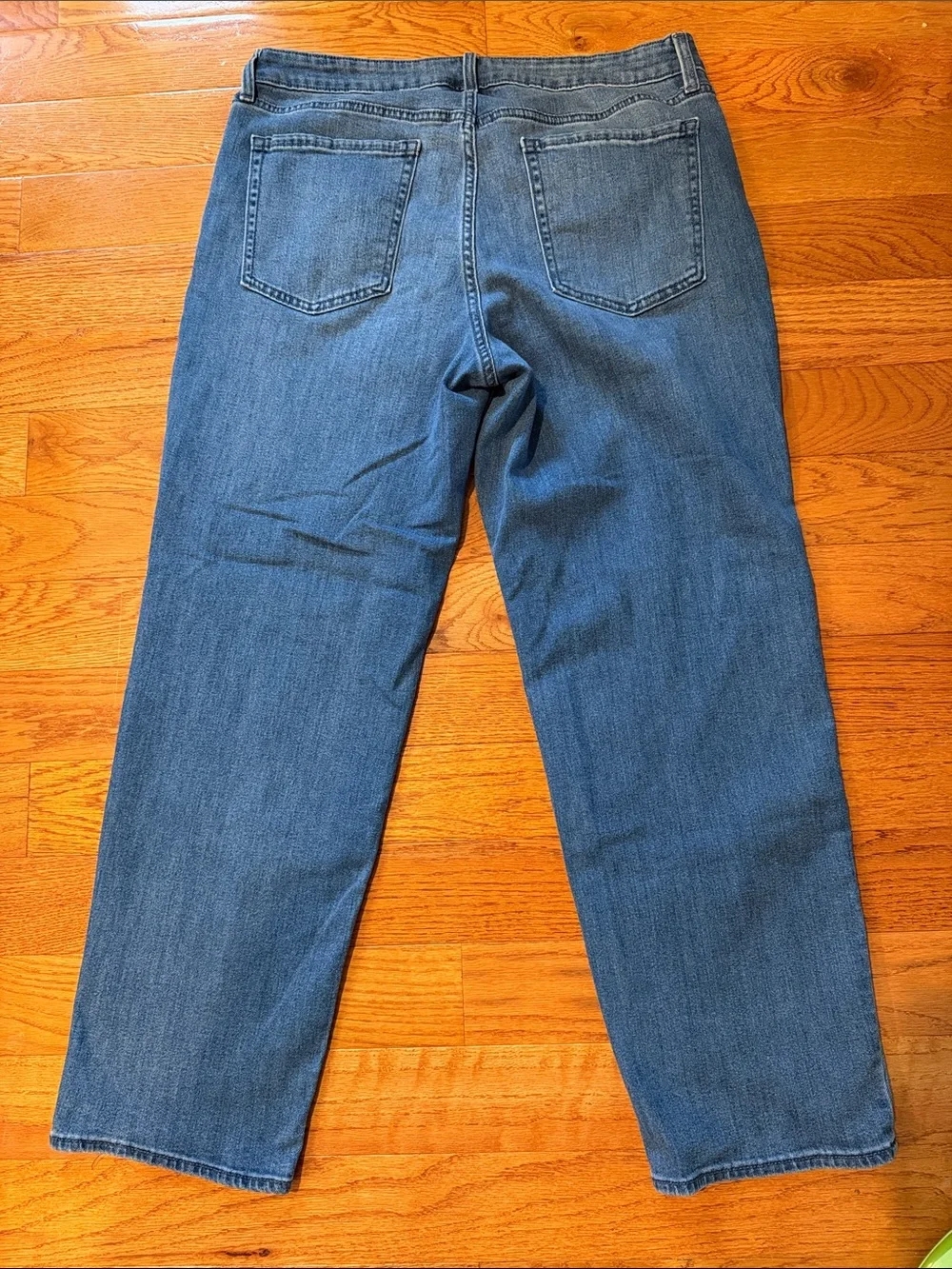 Women’s Jeans Bundle in Light Blue and Dark Blue - American Eagle/Old Navy